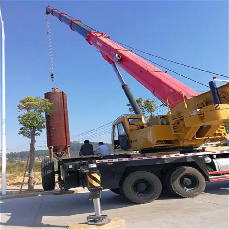 东路镇专业吊车租赁多少钱