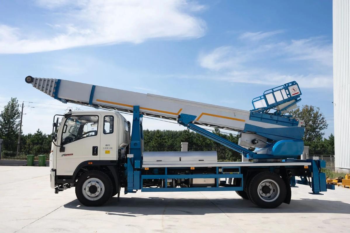 东路镇云梯上料车租赁费用