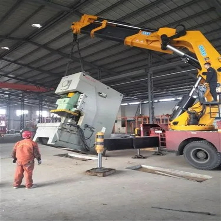 东路镇80吨折臂吊车出租附近电话