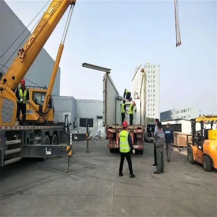 东路镇如何找到附近的吊车救援服务