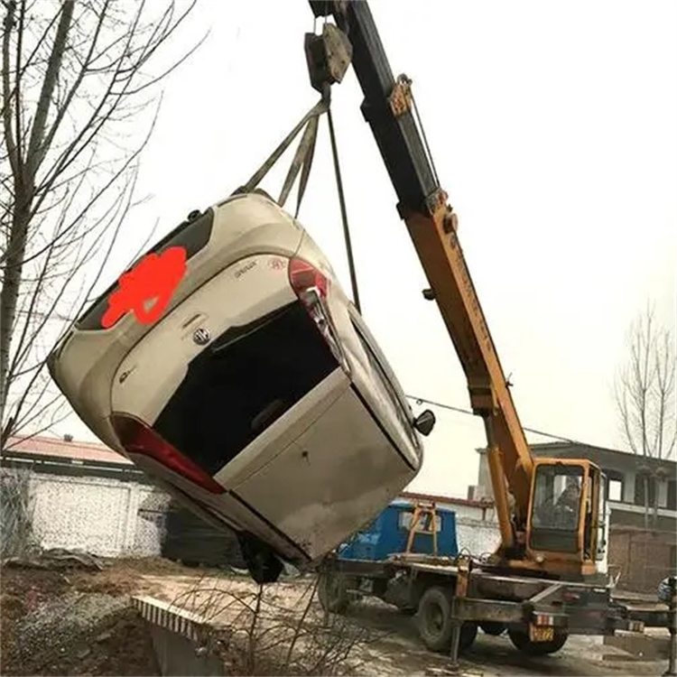 东路镇随时待命，吊车24小时道路救援服务全解析