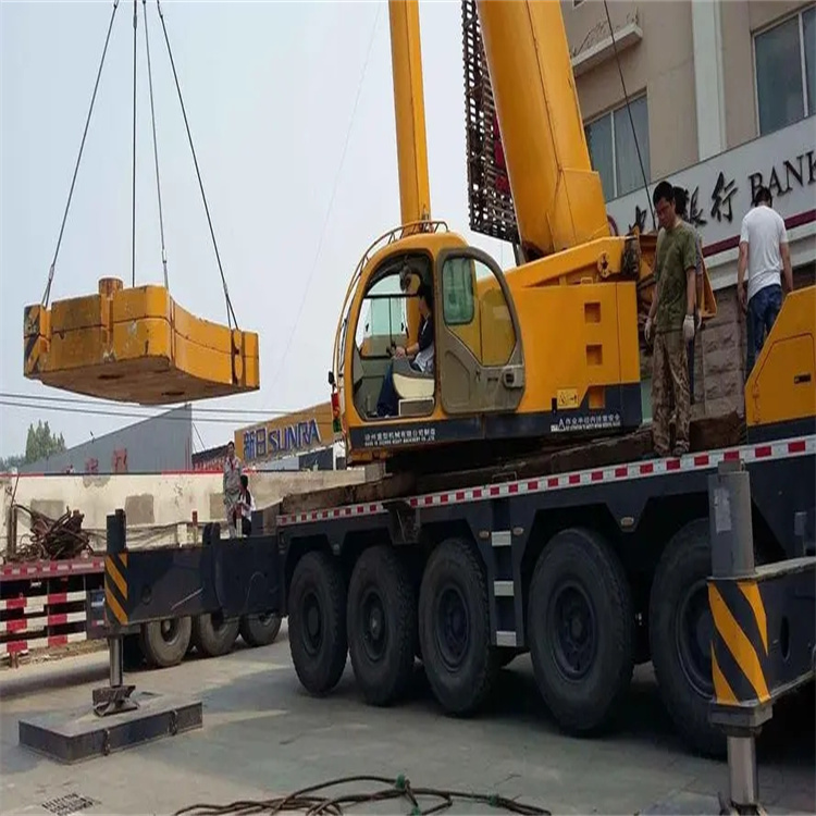 东路镇当地吊车出租|机器吊装|75吨|工厂搬迁服务